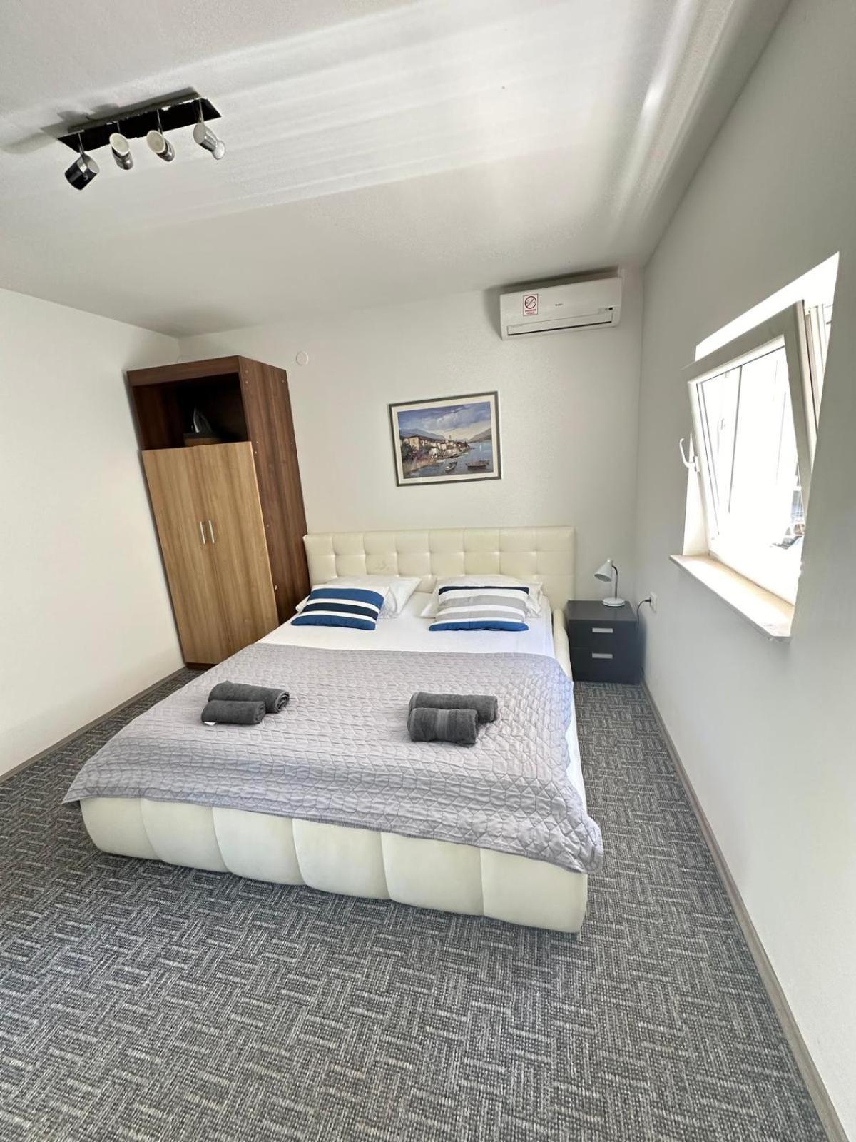 Studio Apartman Bacvice Split Exteriör bild